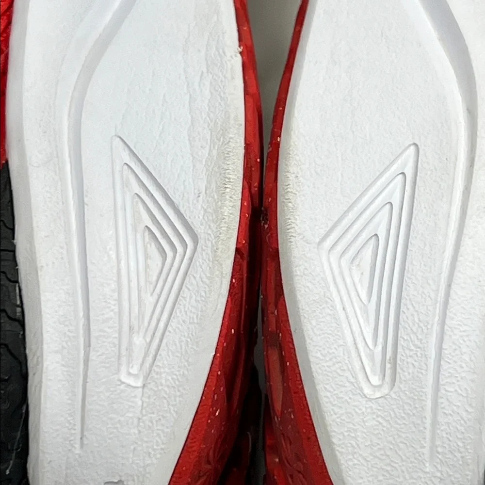 Nike red/white Star Runner shoes size 6Y